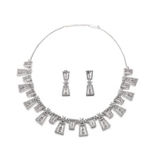 Petal necklace set