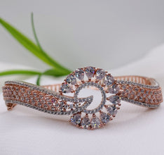 Flower Tail bracelet
