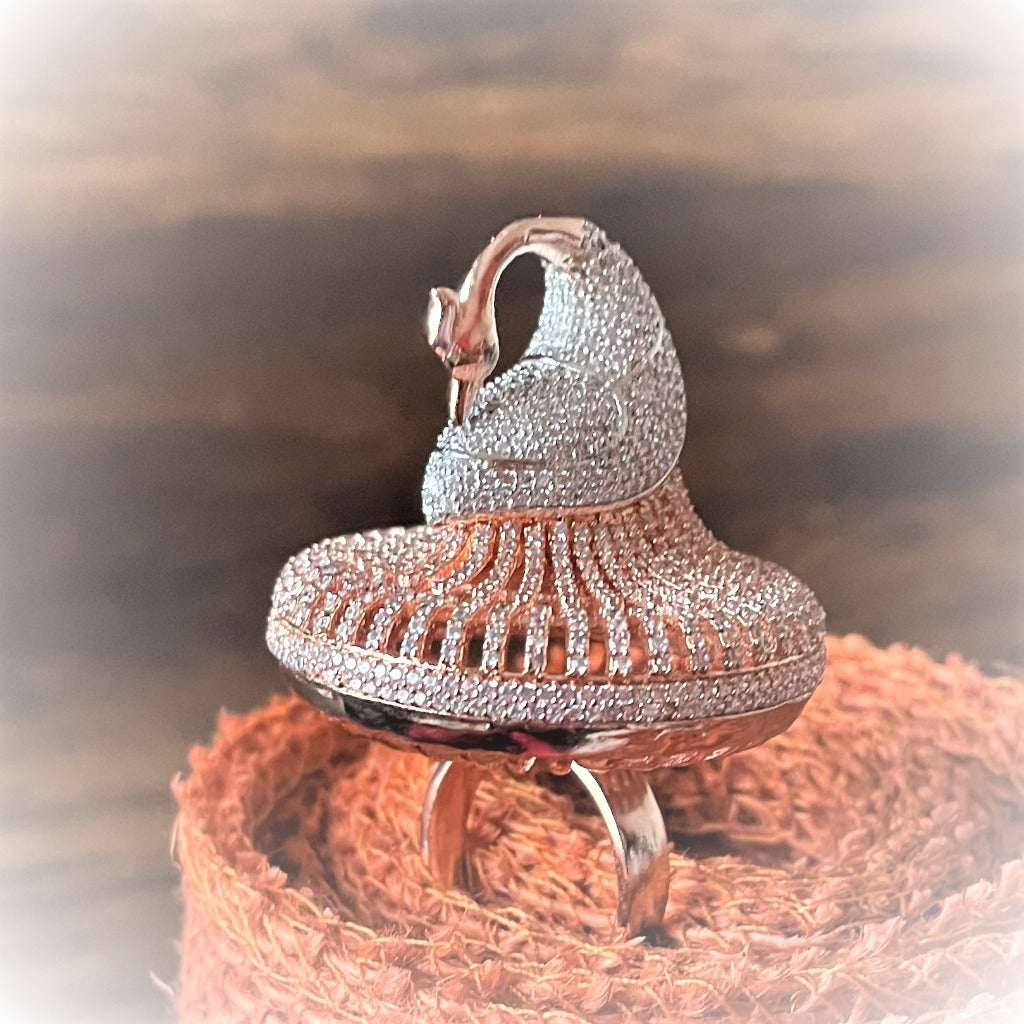 Royal Swan Ring - koohoo.us