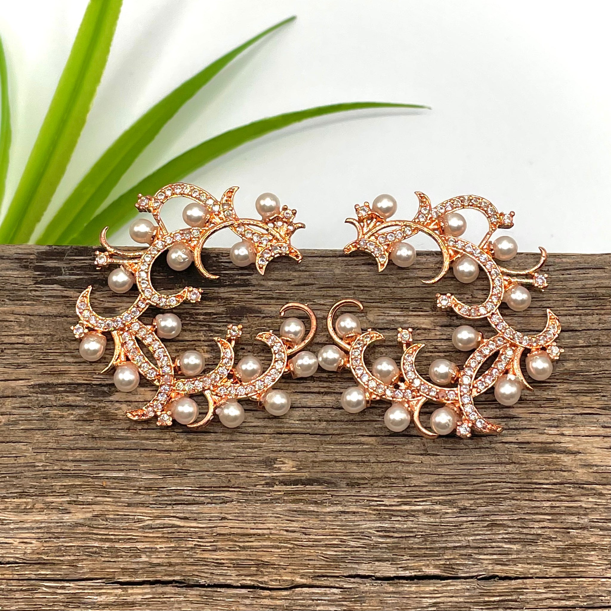 Cloud Perl Stud Earrings