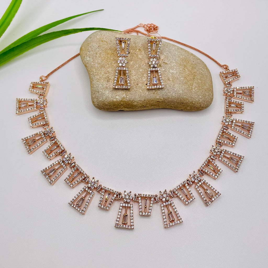 Petal necklace set