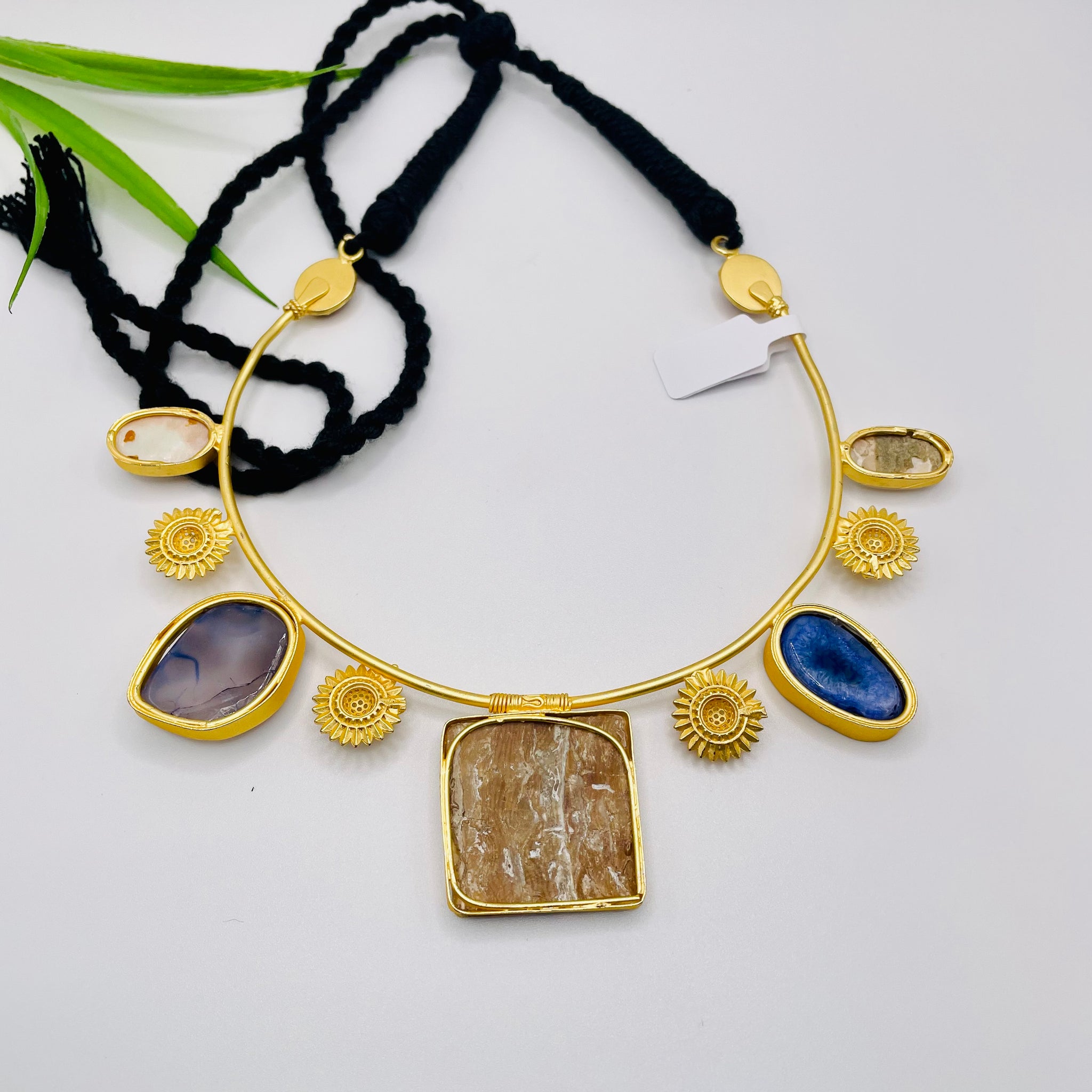 Druzy Uncut Stone MOP Choker