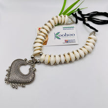 Paan Shell Choker necklace