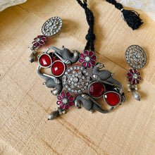 Silver Replica Flower Necklace Set