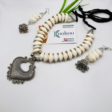 Paan Shell Choker necklace