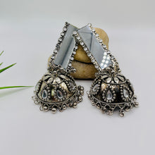 Oxidized Mirror Earring