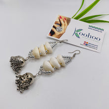 Peacock Shell Choker necklace